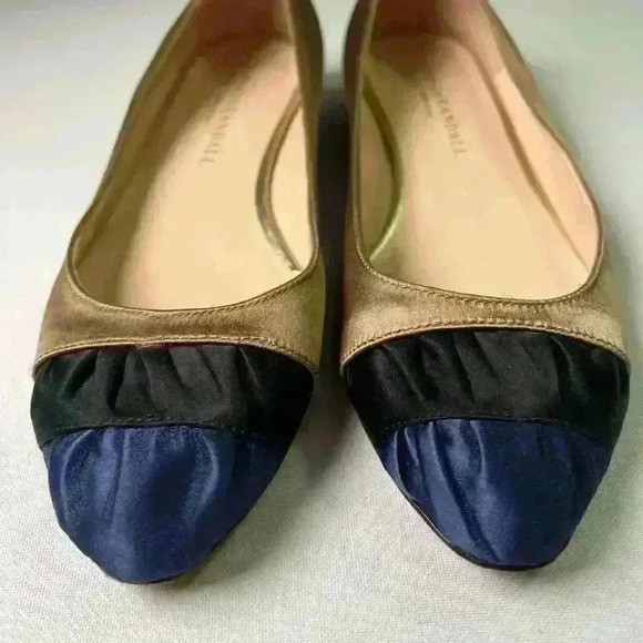 Loeffler Randall Women's Tan/ Blue Flats Size 6 used, but in beautiful shape! - Picture 4 of 8